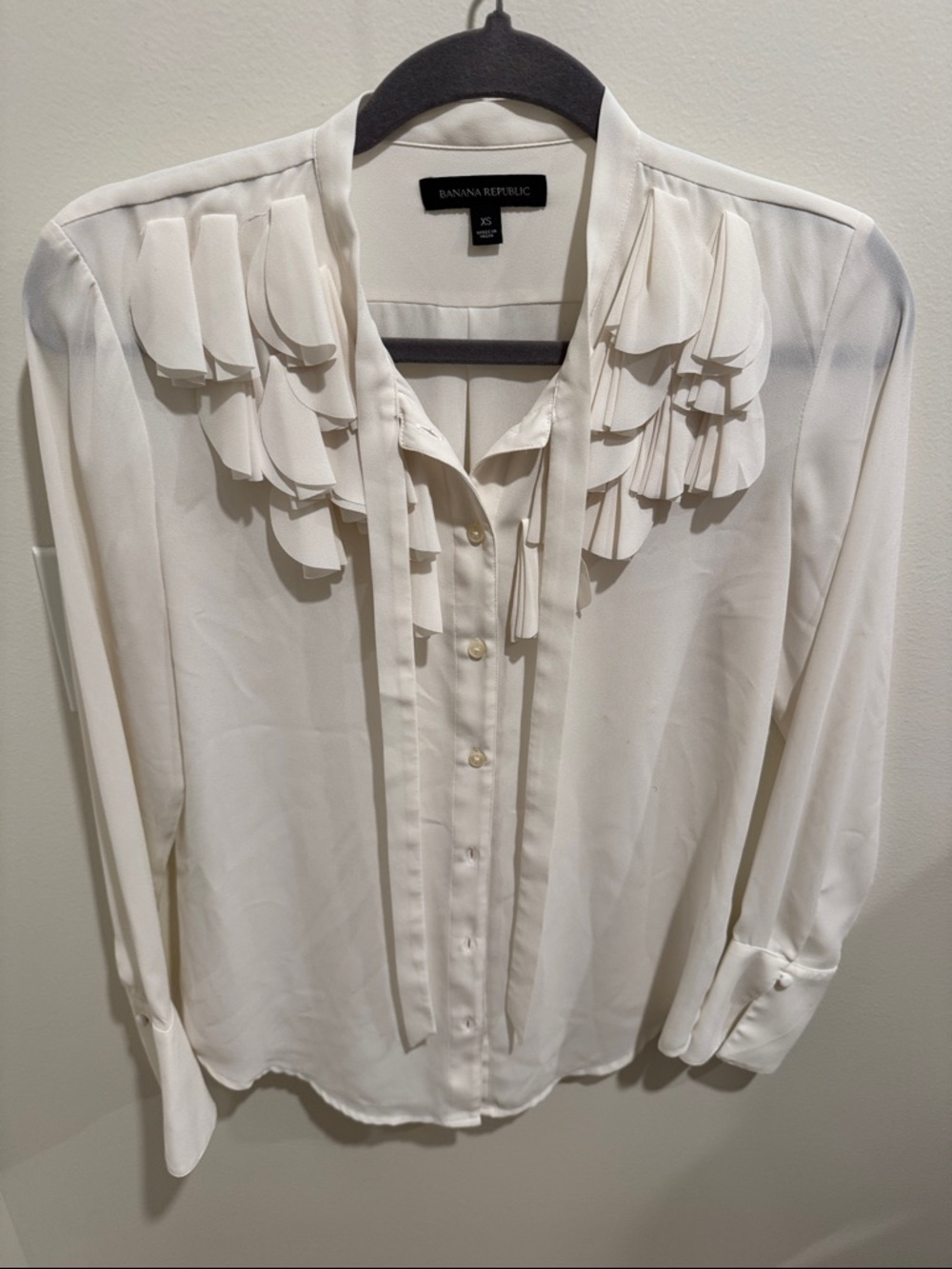 Banana Republic Women's Ivory Ruffle Tie-Front Button Down Shirt